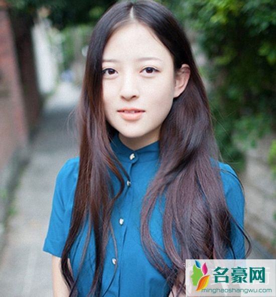 名豪网女生长发发型图片_适合秋冬季乖乖女长发发型图片7