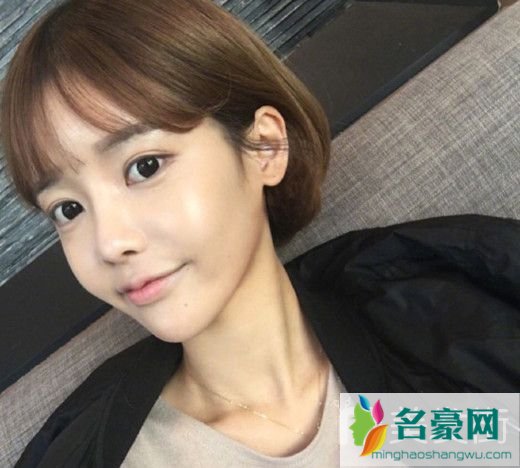 夏季短发发型女发型图片_2019年最流行的女生短发发型图片6