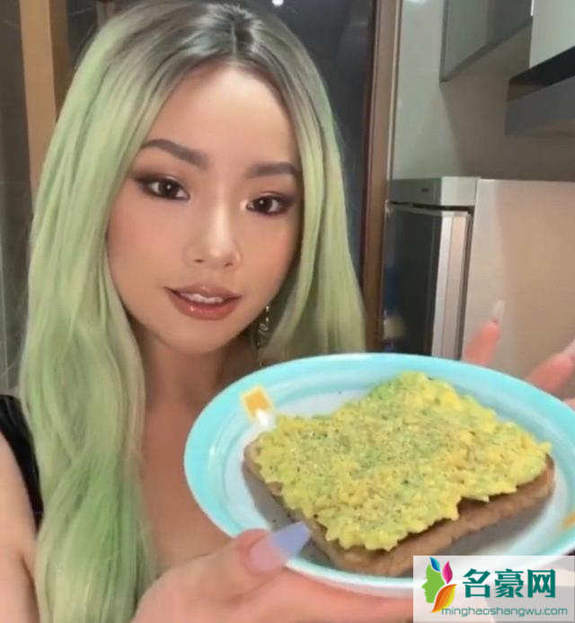 王菊绿发