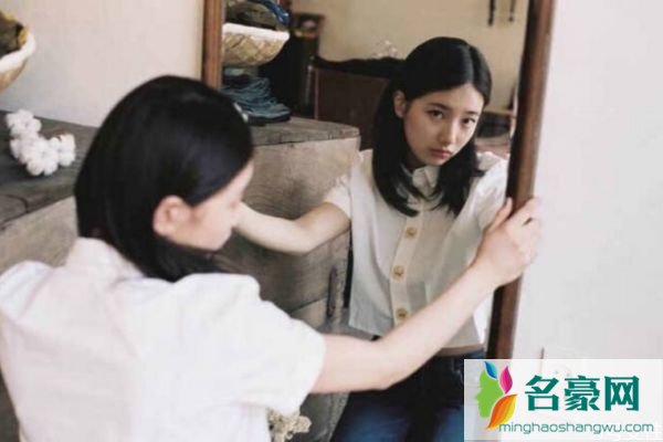 女生看男朋友微信好吗 女生删男友微信严重吗