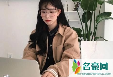 长发怎么扎简单好看_洋气中长发发型图片女生最新款式2