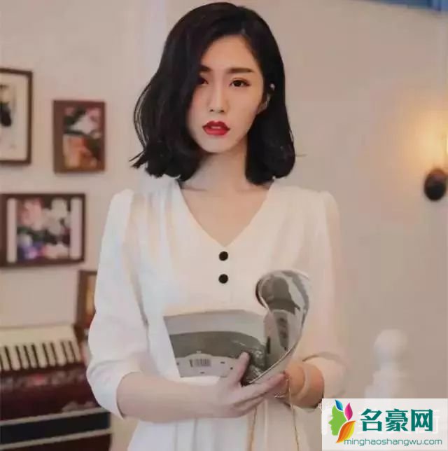 女生最流行的发型,最值得换的女生流行发型图片2