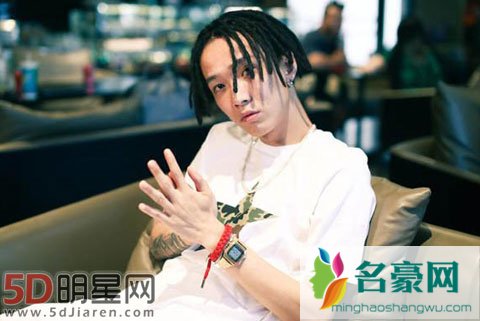 《中国有嘻哈》选手谢锐韬被实名举报 公开吸食大麻影响恶劣