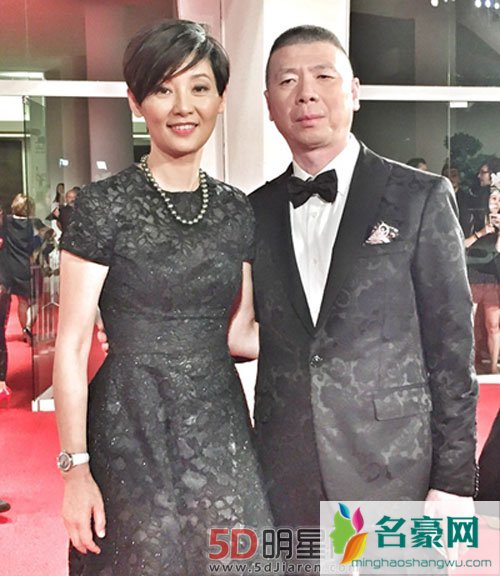 冯小刚劝夫妻别互查手机 两口子不能太较真