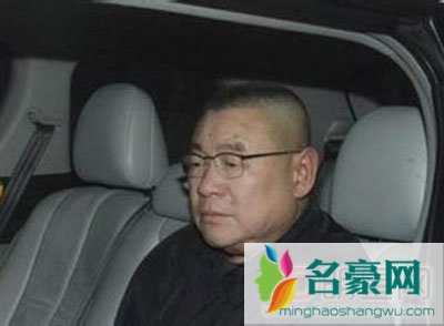 刘銮雄关之琳事件不反抗吗 高尔夫球会让人记好长好长时间