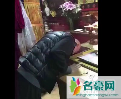 55岁的李连杰绝对得了艾滋病吗? 全身瘫痪的最新病情消息