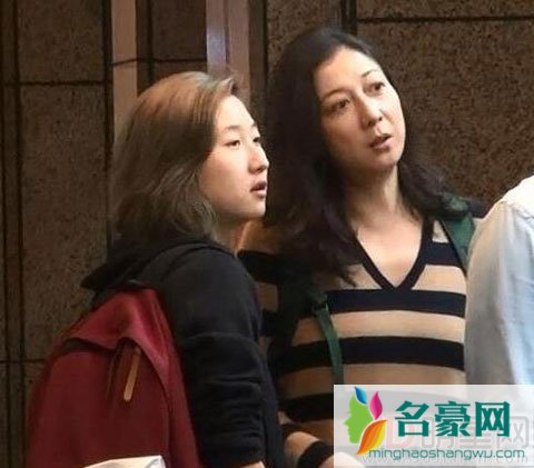 吴卓林与女友流浪街头还睡桥洞 拿出成龙名字蹭住处