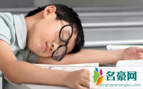 67%的中小学生睡眠时间不达标怎么回事3