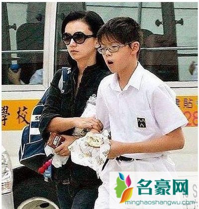 曾华倩和男友林肇基 曾华倩年轻时照片