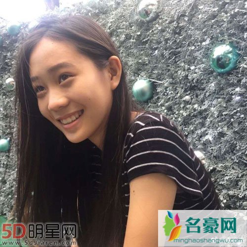 李连杰女儿素颜曝光 网友称像爸爸