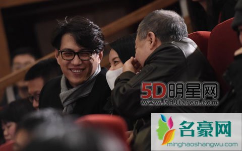 靳东现身助阵王千源新作夜色撩人试映会 王千源夜色撩人试映会开启