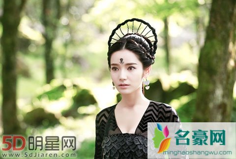 杨幂旗下新疆美女多 翼界三公主代斯被捧