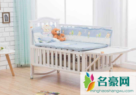 婴儿床多大尺寸实用3