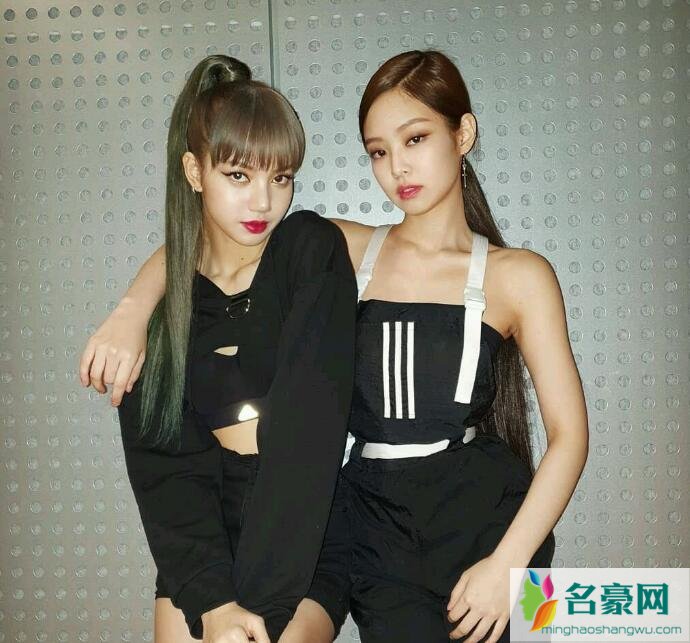 Jennie队内霸凌Lisa