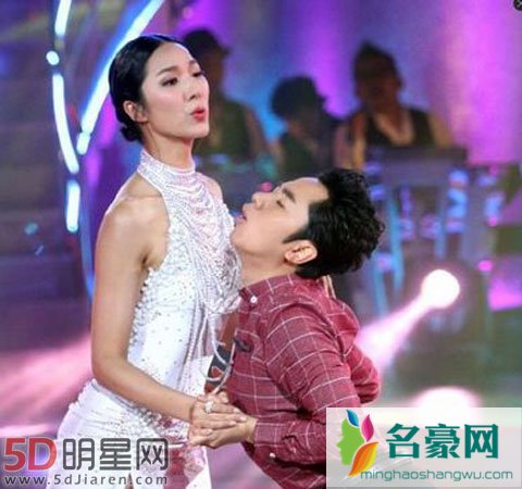 王祖蓝李亚男上节目成对立阵营 回应生子问题称没信心做好妈妈