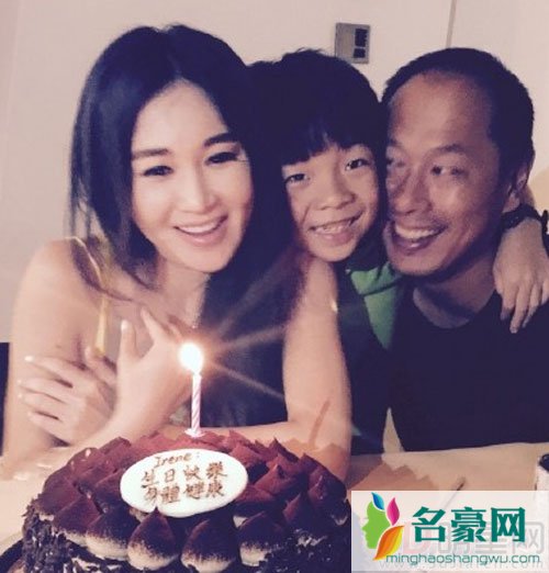 温碧霞被疑婚变 微博正面回应婚变传闻