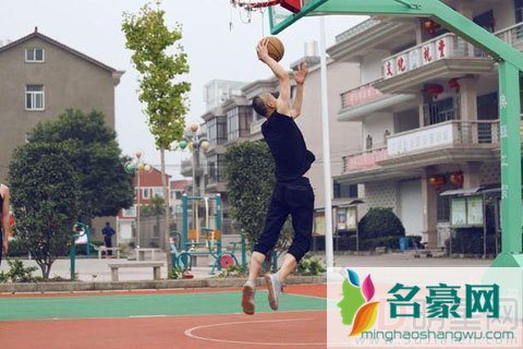 清朝辫子打篮球陈晓是第一人 陈晓最近动态