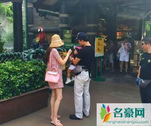 吴佩慈三胎得子 与男友纪晓波仍未结婚