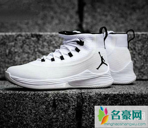 AJ34 low和ultra fly2 low哪个好 AJ34和ultra fly2 low实战对比测评