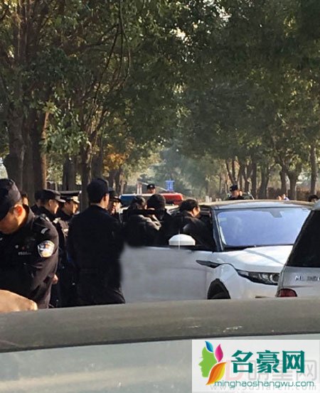 张纪中樊馨蔓再起冲突 警方出动介入调查