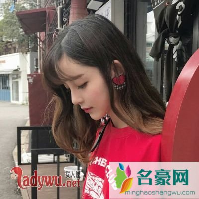 女人的腿合不拢意味着什么 