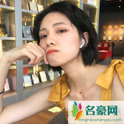 女生约会带着闺蜜一起去什么意思