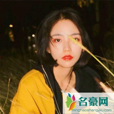 女生拒绝表白但是愿意跟你聊天