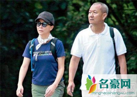 刘嘉玲关之琳婚礼再见 昔日姐妹再无交流