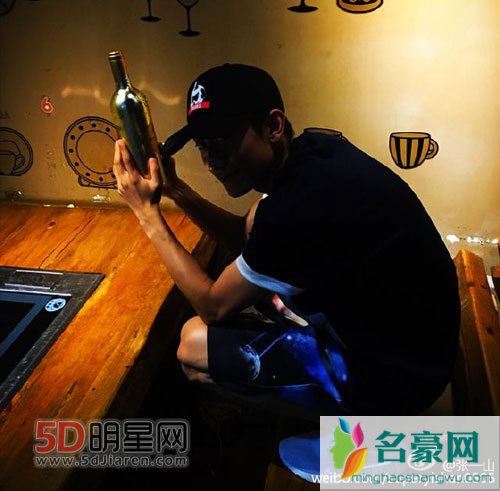 张一山回应醉酒不雅照事件 键盘盛冠森背锅