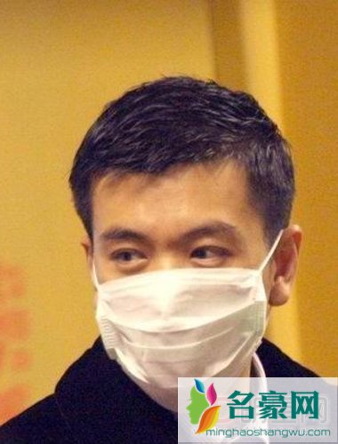 黄圣依历经千辛万苦坐稳“正室夫人”宝座 杨子被爆携新欢张羽熙游大昭寺