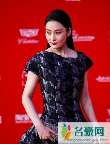 “话题女王”张馨予红毯秒杀菲林无数 放弃哗众取宠路线举止稳重大方