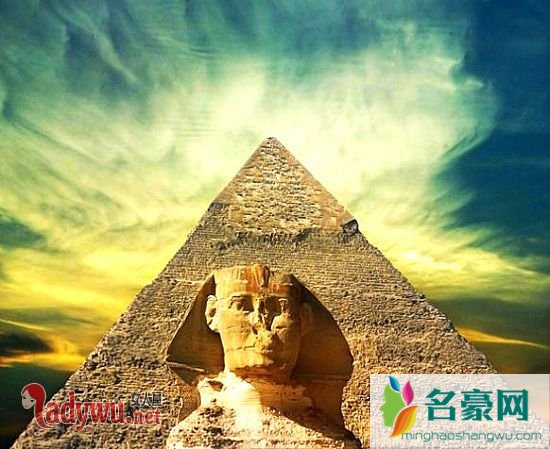 埃及金字塔里面有什么