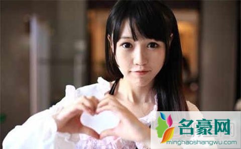 snh48张馨方退团 张馨方黑历史/年龄/素颜照