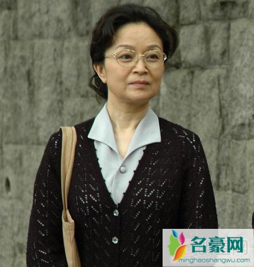 刘莉莉情感经历 周小斌和刘莉莉的婚姻