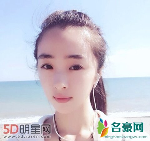 戚百草的父母是谁 旋风少女第二季戚百草的身世身份揭秘