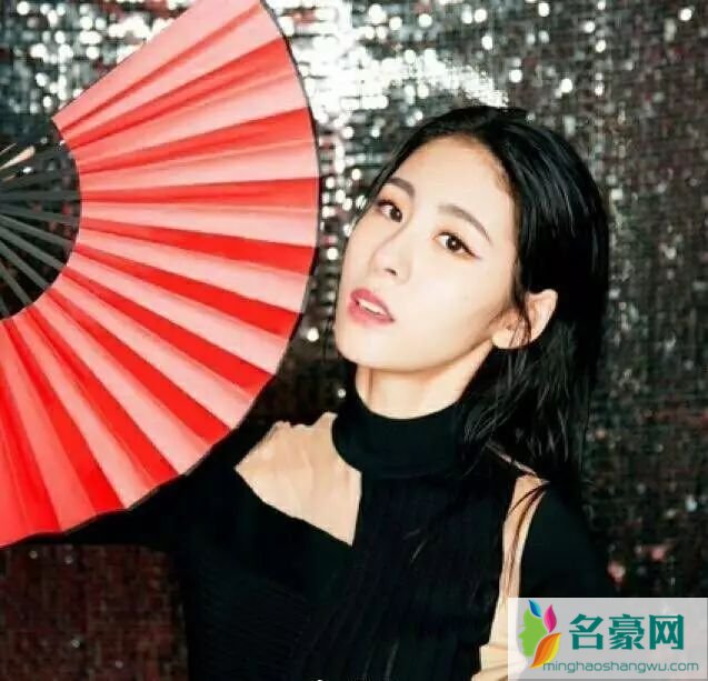 吴莫愁怒怼女歌手到底是谁 张碧晨和吴莫愁有什么仇什么怨