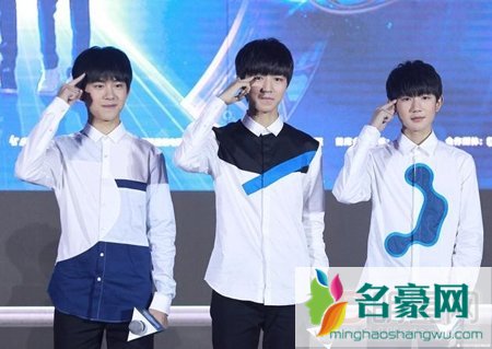 tfboys现身湖南录制快乐大本营 王源王俊凯粉丝应援抢地盘