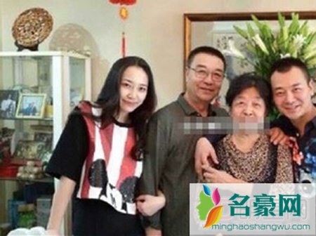 吴樾老婆刘晶结婚照片及个人资料 吴樾为什么不红