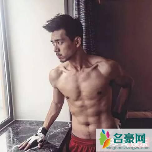 李现是gay同性恋吗 李现12cm是什么梗?