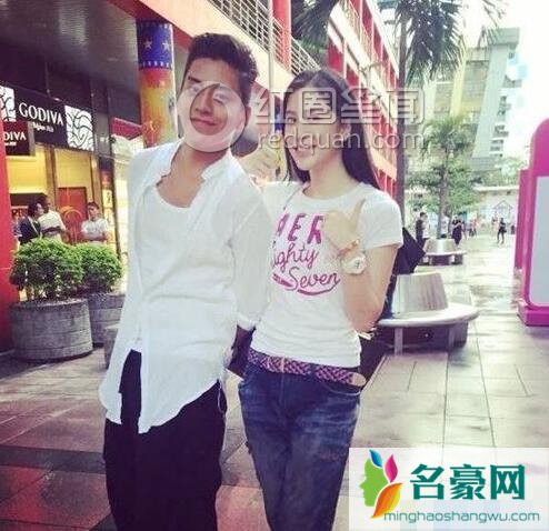 刘奕儿是混血儿