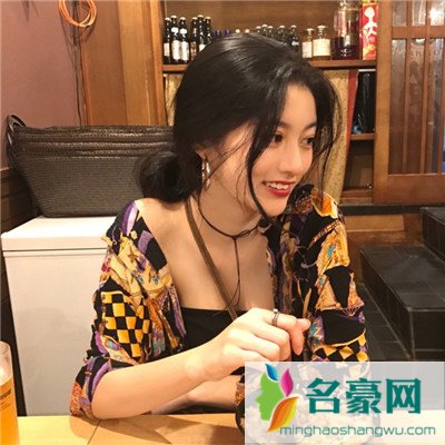 我喝了老板娘的酒痛哭流涕