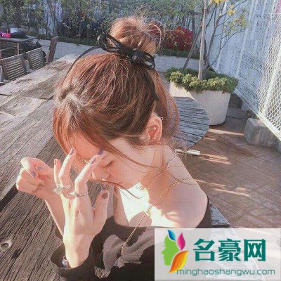 捡个校花做老婆