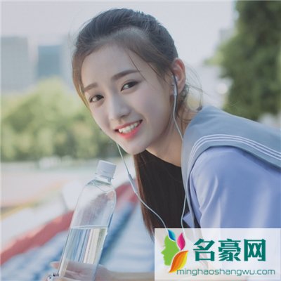 恋上隔壁极品女神