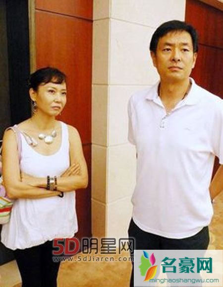 濮存昕老婆的照片简历 濮存昕老婆宛萍简介