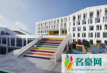 全封闭学校好吗3