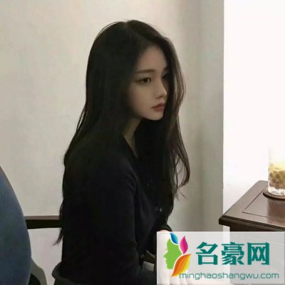 女友翻我手机看到了前女友相片