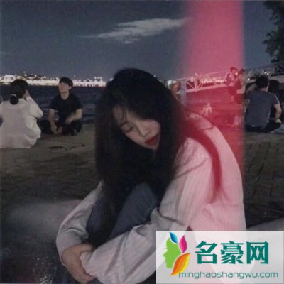 老公联系前女友正常吗