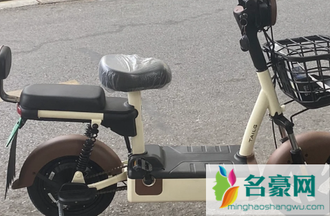 电动车2个月没用充电亮绿灯怎么回事2